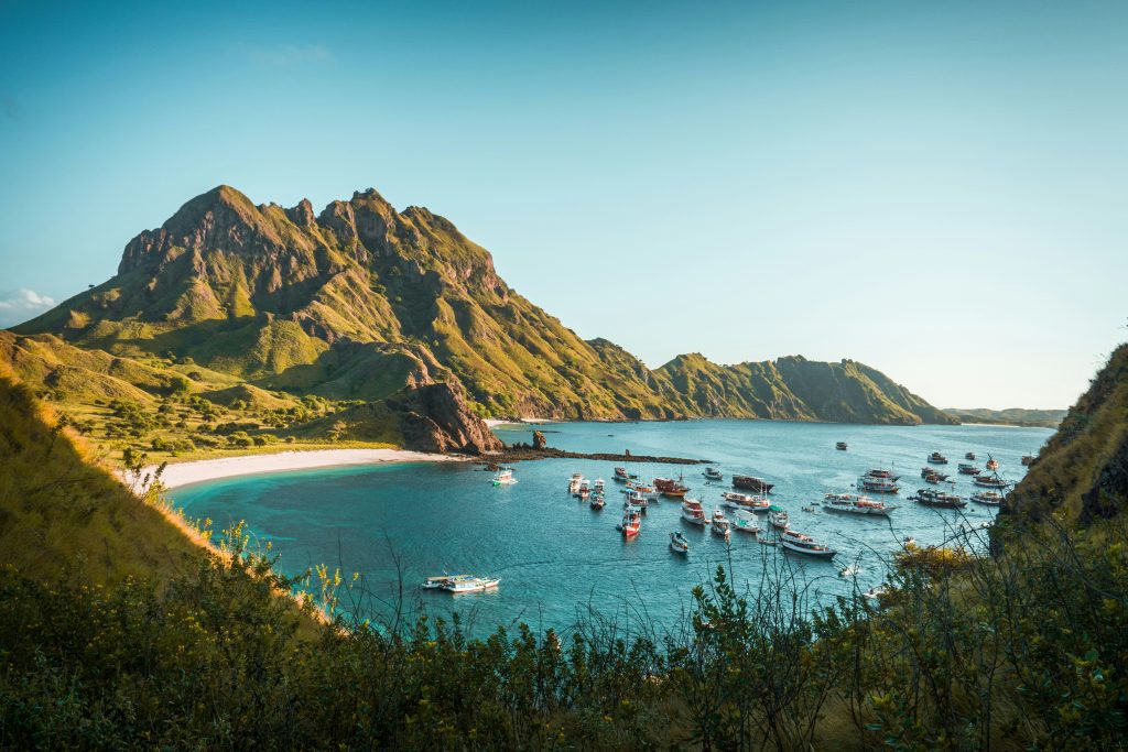 Calm tropical seas under clear sky, representative of Flores dry-season boating conditions