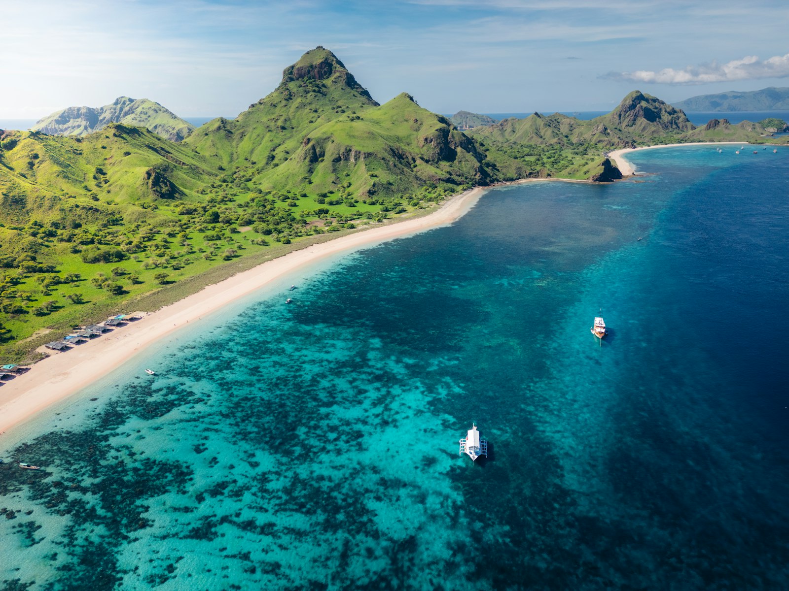 Labuan Bajo and Komodo or Riung First? How to Choose