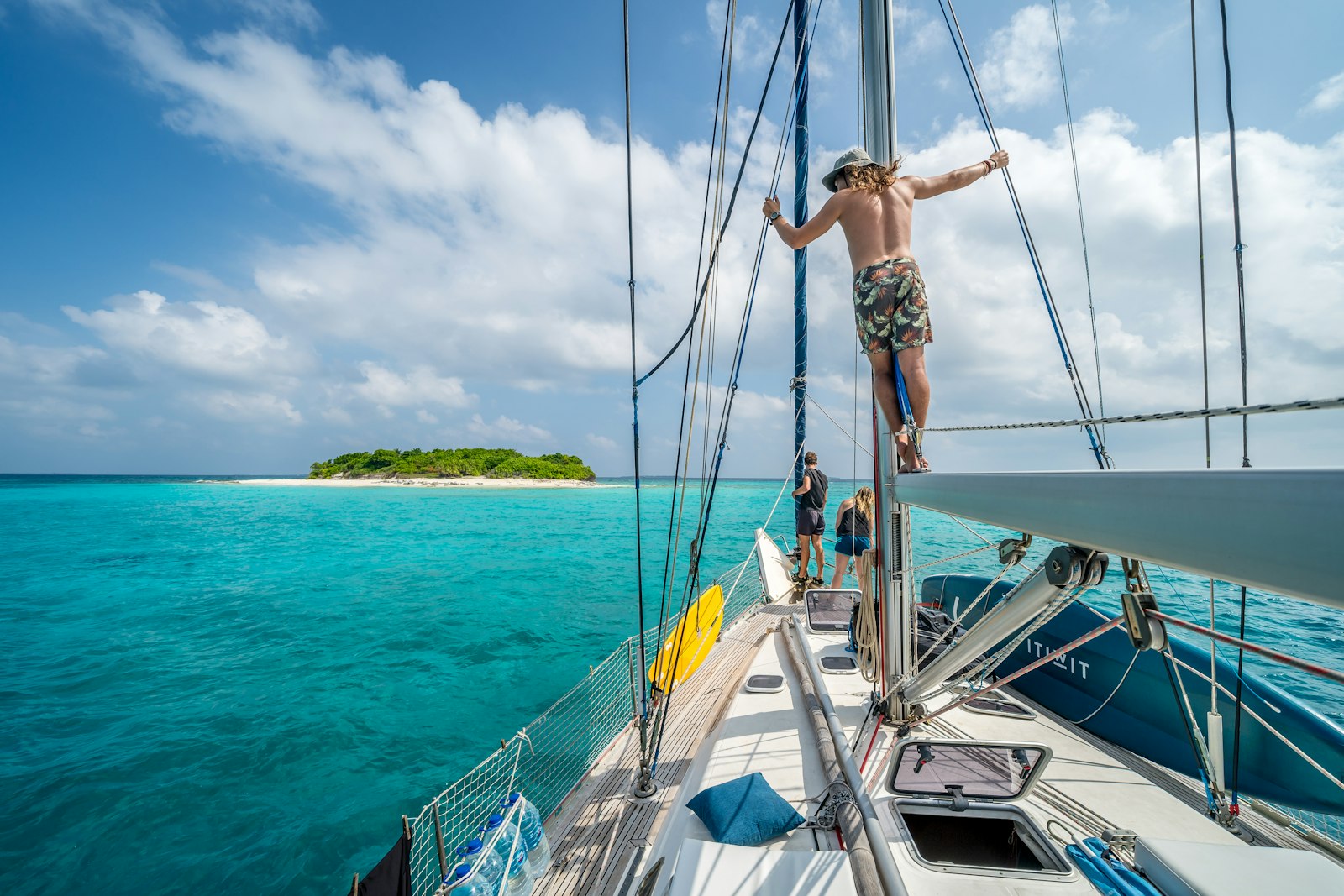 Riung 17 Islands Solo Travel: Joining a Shared Boat