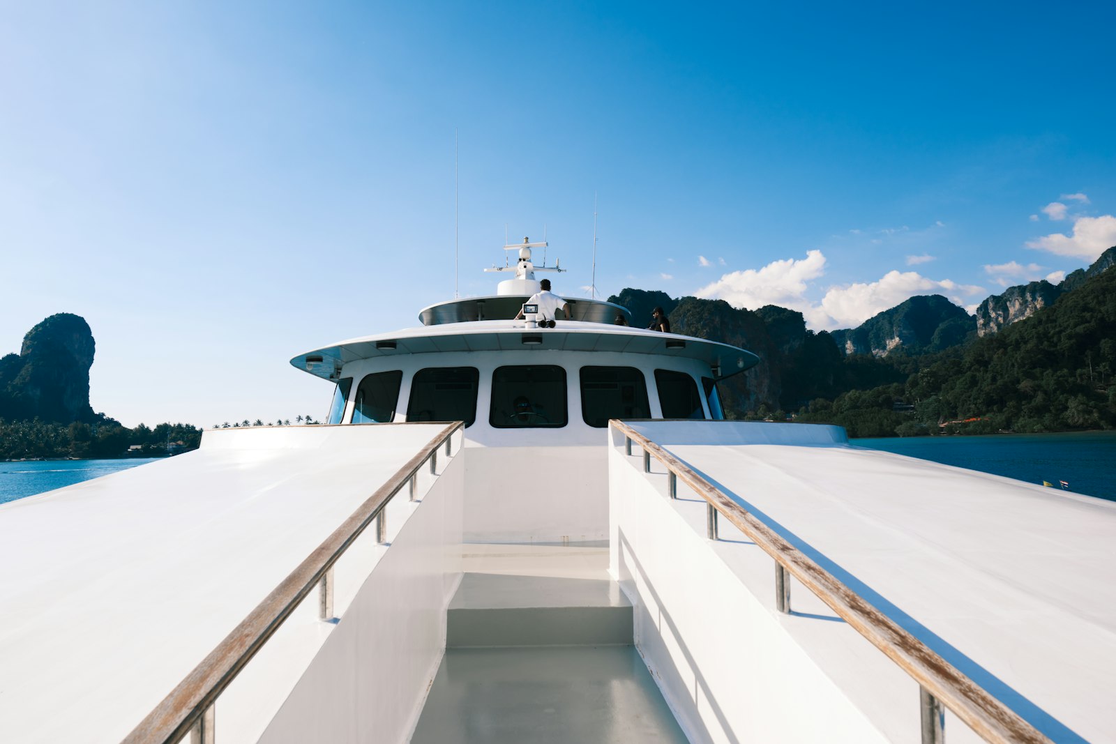 The Perfect 3-Day Luxury Riung Boat Trip Itinerary
